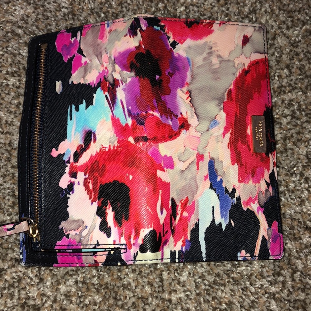 Kate Spade wallet - Picture 2 of 4